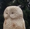 ein geschnitzter Kauz